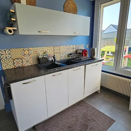 Family For 4 People, With Garden Сasa de vacaciones *